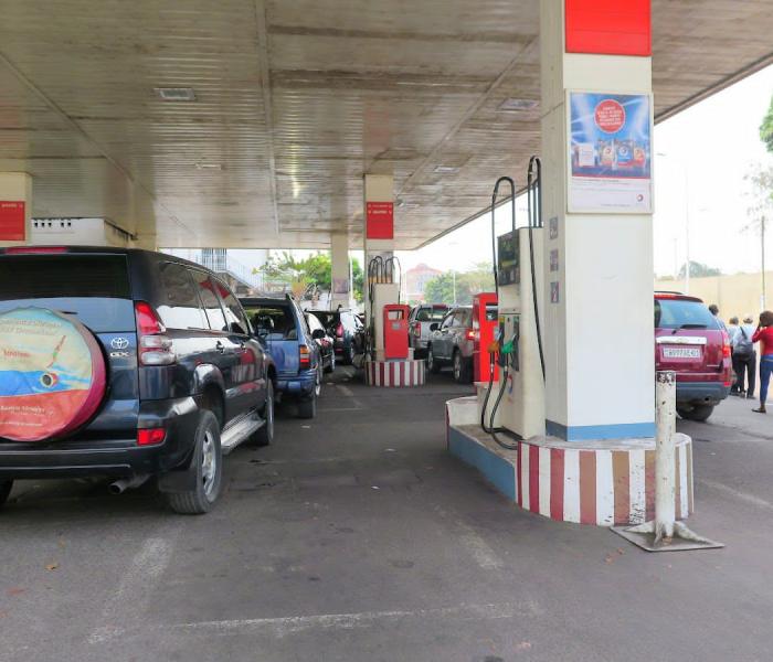 crburant a la pompe Kinshasa