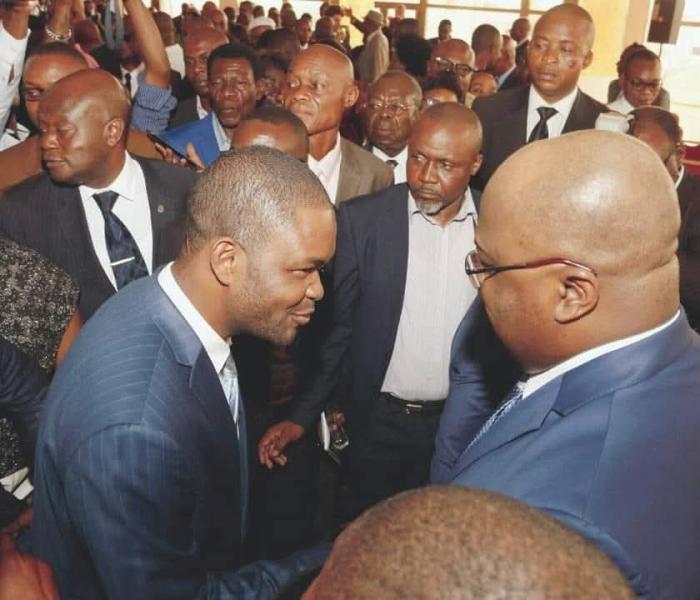 Tshisekediste dans la foule