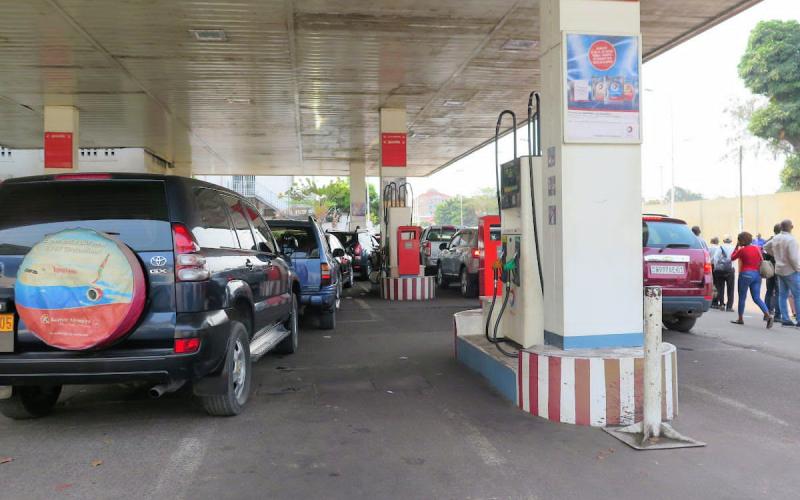crburant a la pompe Kinshasa